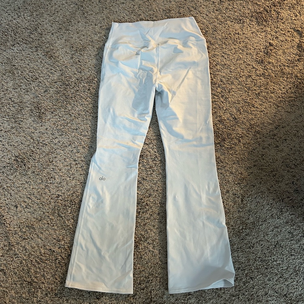 ALO Yoga Women's White Jeans